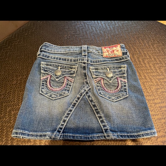 Girls true religion mini skirt size 6 - Picture 2 of 3